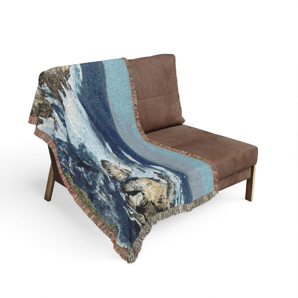 Coastal Ocean Waves Woven Blanket — Seaside Tapestry Throw